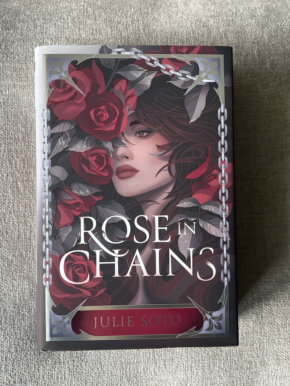 Fairyloot Rose in Chains - Special Edition Book